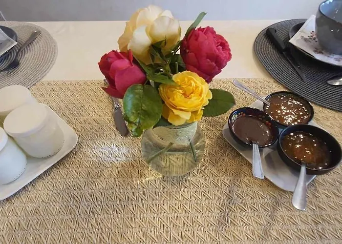 Demeure Du Vivier Bed & Breakfast